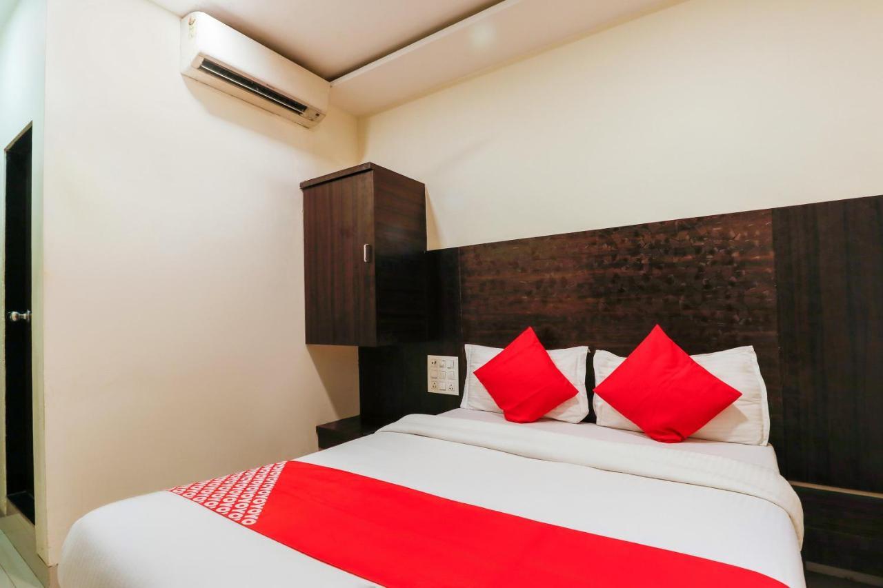 Oyo 3782 Hotel Adnoc Inn Мумбаї Екстер'єр фото